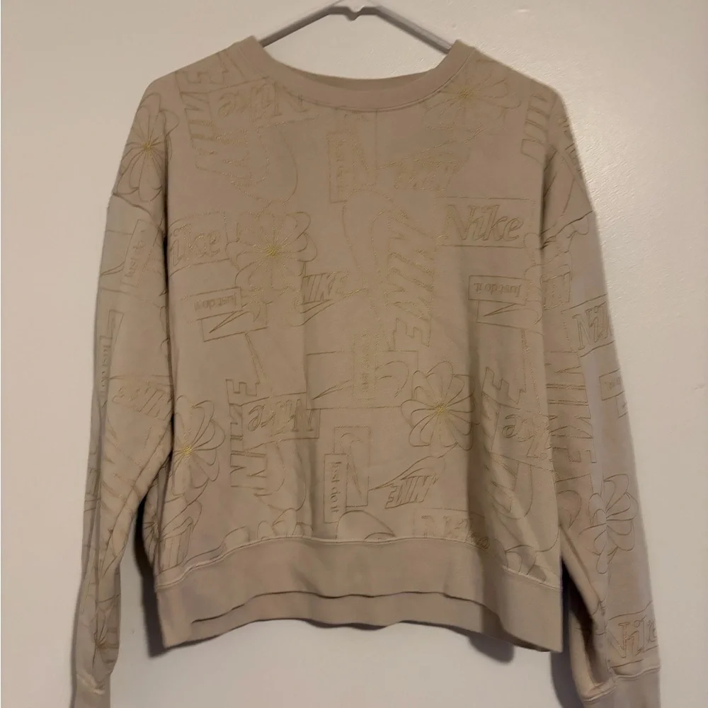 Nike Graphic all over sweatshirt Gold Accents crewneck M‎